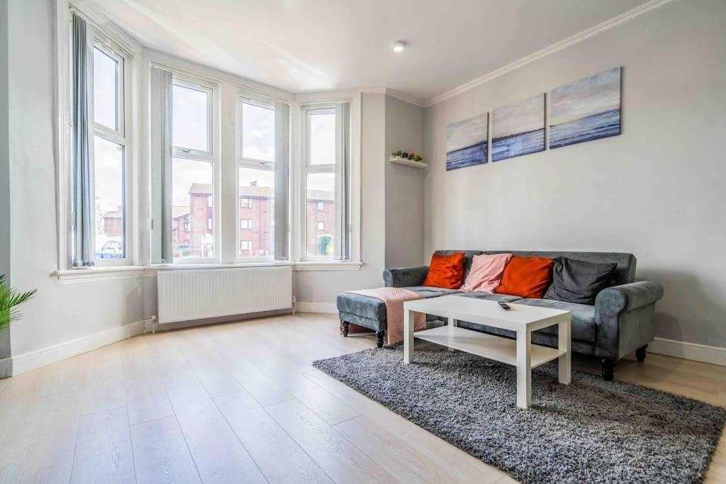 Ferienwohnung Beautiful Flat With Free Parking Birmingham Exterior foto